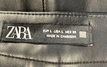 Load image into Gallery viewer, Zara Womens Black Faux Leather Flat Front Skinny Leg Ankle Pants Size Large
