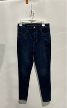Load image into Gallery viewer, American Eagle Outfitters Womens Blue Denim Dark Wash Skinny Leg Jeans Size 6
