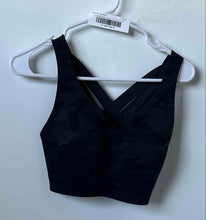 Load image into Gallery viewer, Lululemon Womens Black Camouflage Print Crisscross Back Sports Bra Size 32
