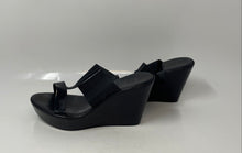 Load image into Gallery viewer, Italian Shoemakers Womens Black Leather Slip-On Open Toe Slide Sandals Size 8.5
