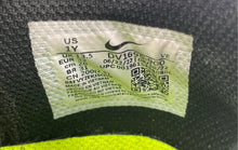 Load image into Gallery viewer, Authentic Nike Boys Dunk Low SE DV1695-900 Multicolor Sneaker Shoes Size 1Y
