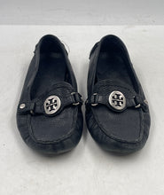Load image into Gallery viewer, Authentic Tory Burch Womens Black Leather Loafer Shoes Size 6M Damaged
