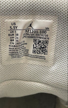 Load image into Gallery viewer, Nike Boys Jordan Flight Origin 4 921201-100 White Basketball Shoes Size 5.5Y
