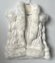 Load image into Gallery viewer, Fashionable Womens White Removable Hooded Pockets Full Zip Puffer Vest Size XS
