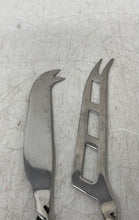 Load image into Gallery viewer, Set Of 3 Pieces Vintage Silver-Tone Stainless Steel Twisted Handle Cheese Knife
