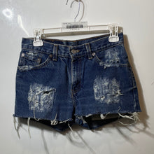 Load image into Gallery viewer, Levi's Womens 517 Blue Denim Distressed Pockets Slim Fit Cut-Off Shorts Size 5
