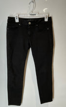 Load image into Gallery viewer, American Eagle Womens Black Stretch Pocket Skinny Leg Jeans Size 6
