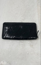 Load image into Gallery viewer, Coach Womens Black Patent Leather Inner Pocket Card Slot Zip-Around Wallet
