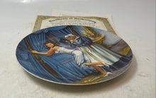 Load image into Gallery viewer, Edwin M. Knowles #M5188 Multicolor Mammy Lacing Scarlett Collector Plate W/ Box
