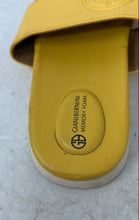 Load image into Gallery viewer, Giani Bernini Womens Cindy Yellow Faux Leather Slip-On Thong Sandals Size 8M
