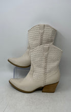 Load image into Gallery viewer, Dolce Vita Womens Karyn Beige Pointed Toe Pull-On Cowgirl Western Boots Size 10
