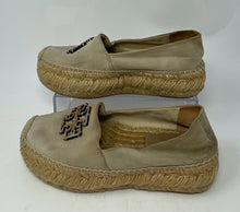 Load image into Gallery viewer, Authentic Tory Burch Womens Everly Brown Gray Espadrille Shoes 6.5M Damaged Worn
