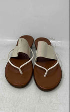 Load image into Gallery viewer, Italian Shoemakers Womens Ivory Open Toe Slip-On Thong Sandals Size 11

