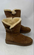 Load image into Gallery viewer, UGG Womens Keely Brown Suede Round Toe Snow Boots Size 8.5
