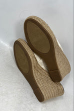 Load image into Gallery viewer, London Fog Womens Heidi White Open Toe Wedge Heels Espadrille Sandals Size 10 M
