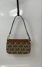 Load image into Gallery viewer, Michael Kors Womens Brown Signature Print Convertible Mini Wristlet Wallet

