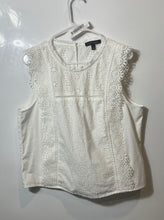 Load image into Gallery viewer, Banana Republic Womens White Cotton Sleeveless Crochet Lace Blouse Top Size L
