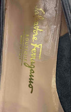 Load image into Gallery viewer, Authentic Salvatore Ferragamo Womens Black Croc Embossed Loafer Shoes Size 8 3A
