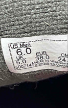 Load image into Gallery viewer, Vans Mens Sk8-Hi 500714 Gray Round Toe Mid Top Lace-Up Sneakers Shoes Size 6
