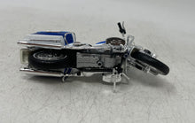 Load image into Gallery viewer, Maisto Harley-Davidson 1:18 Scale Series 4 Die-Cast Boston Police Motorcycle Toy
