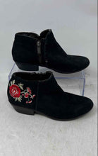 Load image into Gallery viewer, Sam Edelman Girls Petty Black Red Embroidered Block Heel Ankle Bootie Size 1
