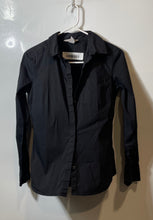 Load image into Gallery viewer, H&amp;M Womens Black Spread Collar Long Sleeve Button-Up Shirt Size 4
