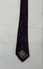 Load image into Gallery viewer, Calvin Klein Mens Burgundy Swirl Print Silk Keeper Loop Adjustable Pointed Tie
