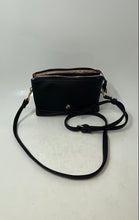 Load image into Gallery viewer, Izzy &amp; Ali Womens Black Pebbled Leather Zipper Adjustable Strap Crossbody Bag
