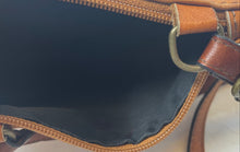 Load image into Gallery viewer, Moda Italy Womens Brown Leather Zipped Pocket Adjustable Strap Crossbody Handbag
