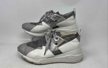 Load image into Gallery viewer, Steve Madden Womens Cliff Gray White Low Top Lace-Up Sneaker Shoes Size 9 M
