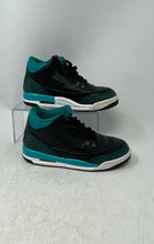Load image into Gallery viewer, Nike Kids Jordan 3 Retro 441140-018 Black Green Lace-Up Sneaker Shoes Size 4.5Y
