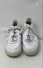 Load image into Gallery viewer, Nike Kids Air Force 1 '07 White Low Top Lace-Up Sneaker Shoes Size 7Y
