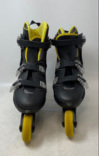 Load image into Gallery viewer, Roller Derby Mens V500 V-Tech Black Soft Fit Adjustable Inline Skates Size 6-9
