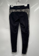 Load image into Gallery viewer, Bebe Sport Womens Black Printed Elastic Waist Activewear Ankle Leggings Size XS
