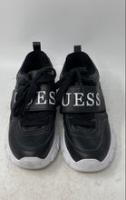 Load image into Gallery viewer, Guess Womens Kathie Black Low Top Lace-Up Platform Sneaker Shoes Size 5.5M
