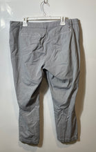 Load image into Gallery viewer, Tommy Hilfiger Womens Gray Pinstripe Print Slash Pockets Cropped Pants Size 16
