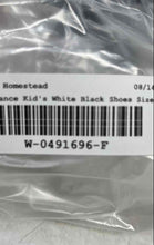 Load image into Gallery viewer, New Balance Kids 2002 GC2002BK White Black Lace-Up Sneaker Shoes Size 7M
