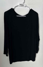 Load image into Gallery viewer, Tahari Womens Black Long Sleeve Scoop Neck Pullover Tunic Blouse Size Large
