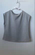 Load image into Gallery viewer, Rylee Moon Womens Gray Striped Sleeveless Crew Neck Blouse Top Size Large
