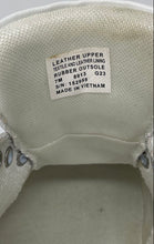 Load image into Gallery viewer, Authentic Tory Burch Womens Clover Court 152959 White Sneaker Shoes 7M No Laces
