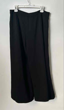 Load image into Gallery viewer, Zara Womens Black Flat Front Pockets Wide-Leg Cropped Pants Size XL
