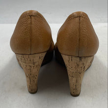 Load image into Gallery viewer, Authentic Tory Burch Womens Brown Leather Peep Toe Wedge Platform Heels Sz 7.5M
