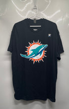 Load image into Gallery viewer, Gildan Mens Black Short Sleeve Miami Dolphins Football-NFL T-Shirt Size XL
