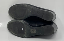 Load image into Gallery viewer, Authentic Tory Burch Womens Chelsea Black Wedge Pump Heels Size 8.5M Damaged
