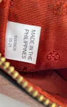 Load image into Gallery viewer, Authentic Tory Burch Womens Britten Brown Leather Card Case Wallet Worn
