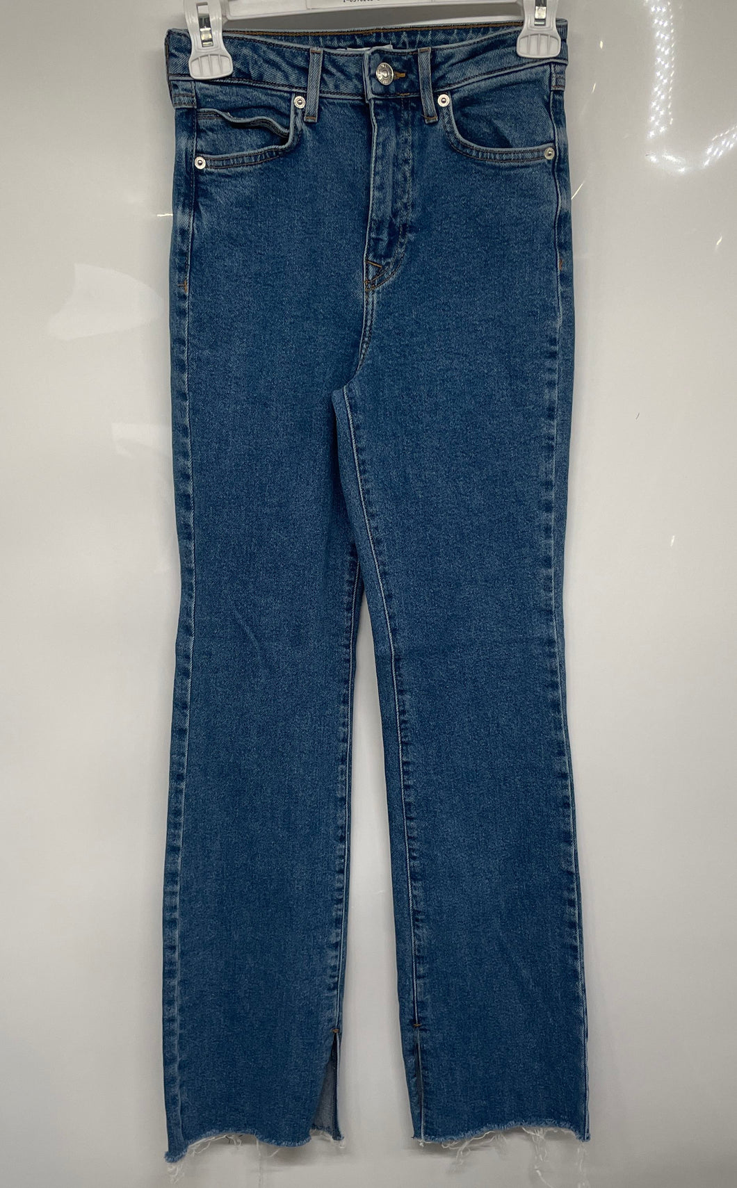Forever 21 Womens Blue Medium Wash Raw Hem Denim Straight Leg Jeans Pants Sz 24