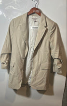 Load image into Gallery viewer, H&amp;M Womens Beige Gathered 3/4 Sleeve Notch Lapel Open Front Blazer Size XS
