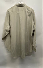 Load image into Gallery viewer, Milano Uomo Mens Taupe Long Sleeve Pocket Collared Dress Shirt Size 17.5
