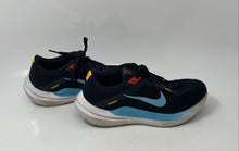 Load image into Gallery viewer, Nike Mens Air Winflo 10 Black Blue Yellow Lace-Up Low Top Running Shoes Size 7
