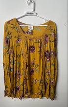 Load image into Gallery viewer, St. John's Bay Womens Multicolor Floral Print Long Sleeve Blouse Top Size Large
